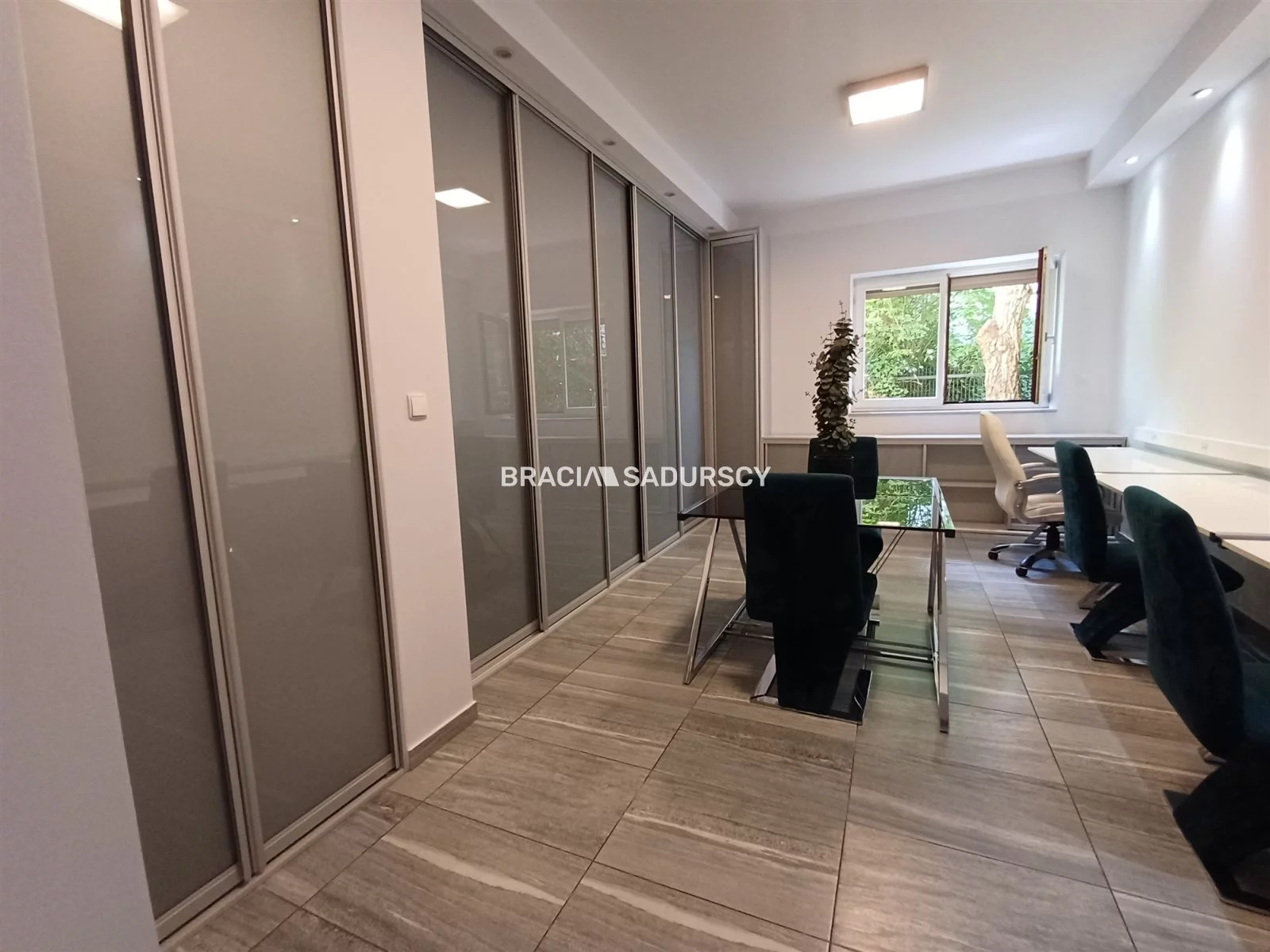 Lokal użytkowy 95,60 m², oferta nr , BS5-LW-311046-3, Kraków, Podgórze, pl. Plac Bohaterów Getta