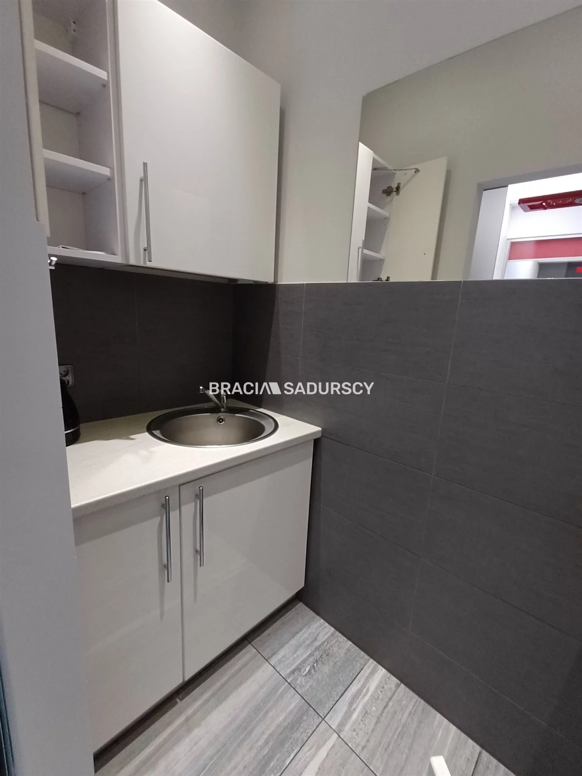 Lokal użytkowy 95,60 m², oferta nr , BS5-LS-311047-4, Kraków, Podgórze, pl. Plac Bohaterów Getta