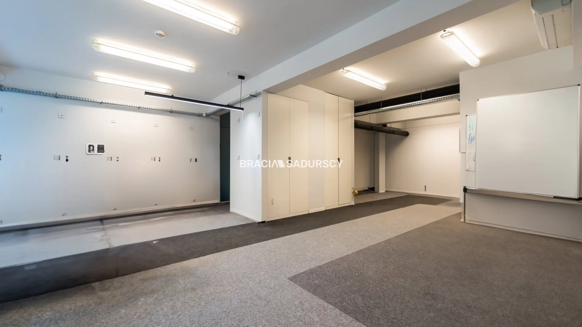 Lokal użytkowy 556,50 m², oferta nr , BS2-LS-307152-21, Kraków, Podgórze, Zabłocie, Przemysłowa