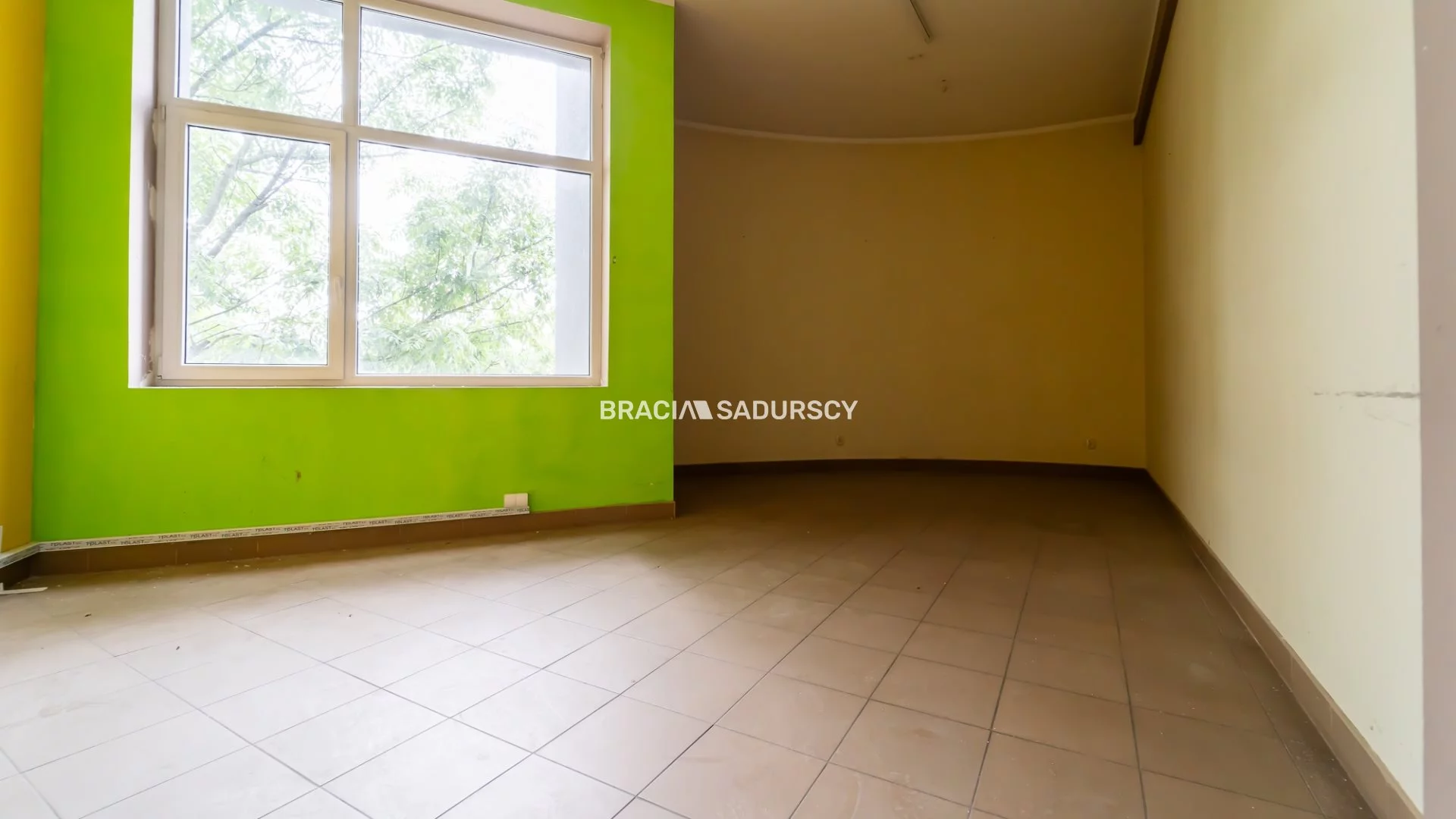 Lokal użytkowy na sprzedaż, 69,60 m², oferta nr BS5-LS-302453-21