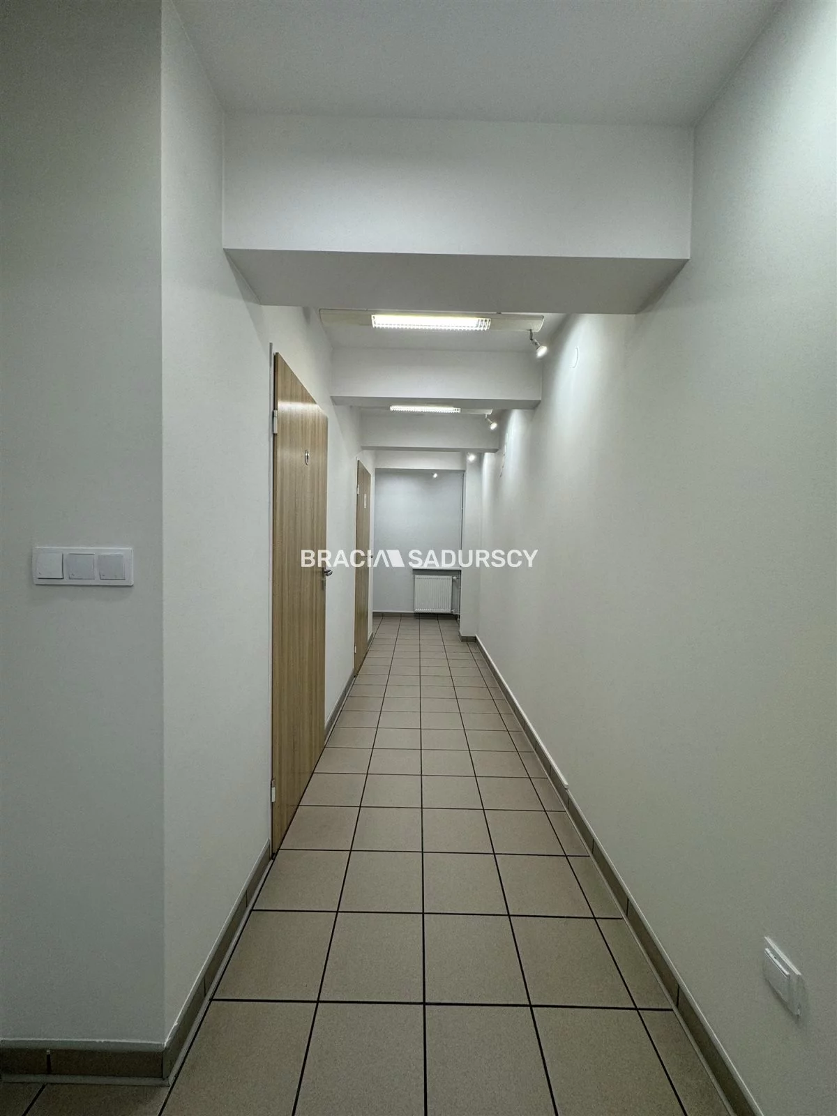 Lokal użytkowy 221,20 m², oferta nr , BS3-LW-304296-2, Kraków, Podgórze, Wadowicka