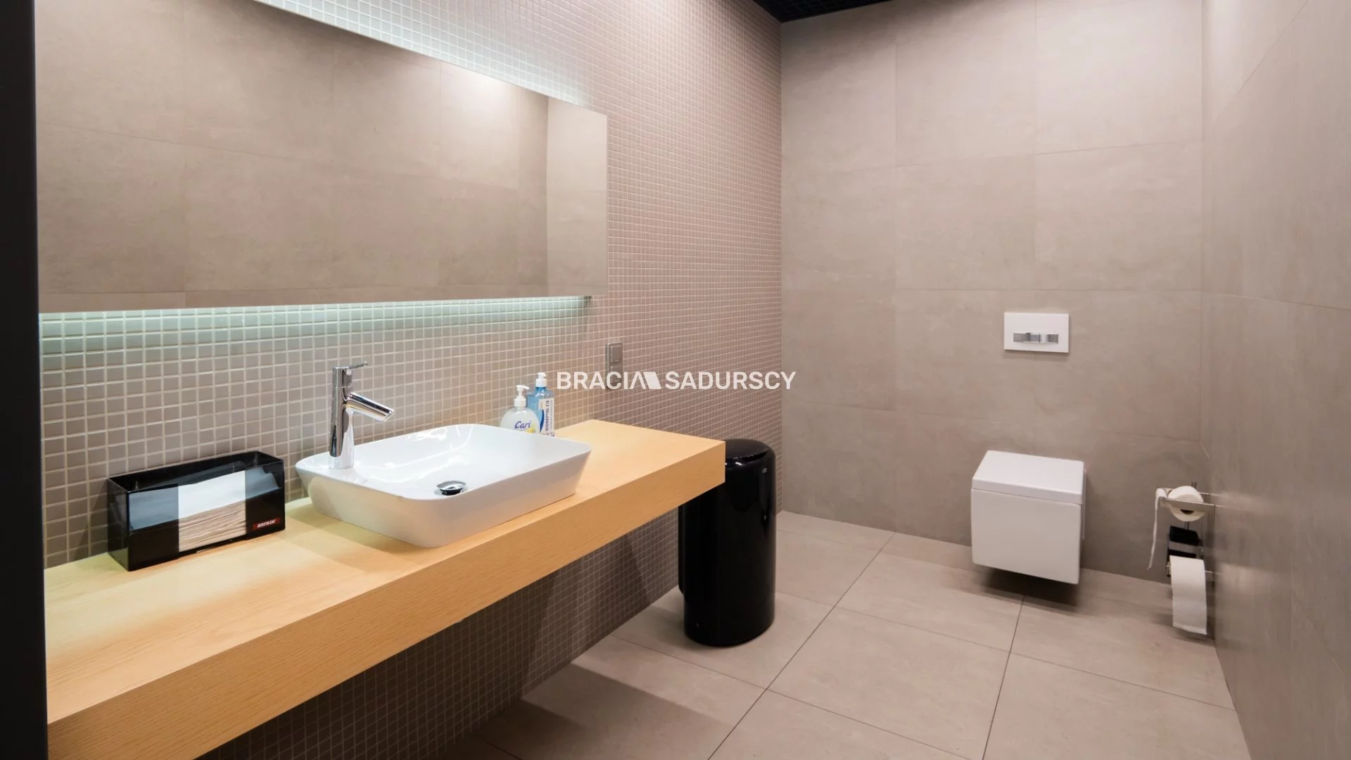 Biuro 51,39 m², oferta nr , BS3-LW-309898, Kraków, Podgórze, Zamknięta