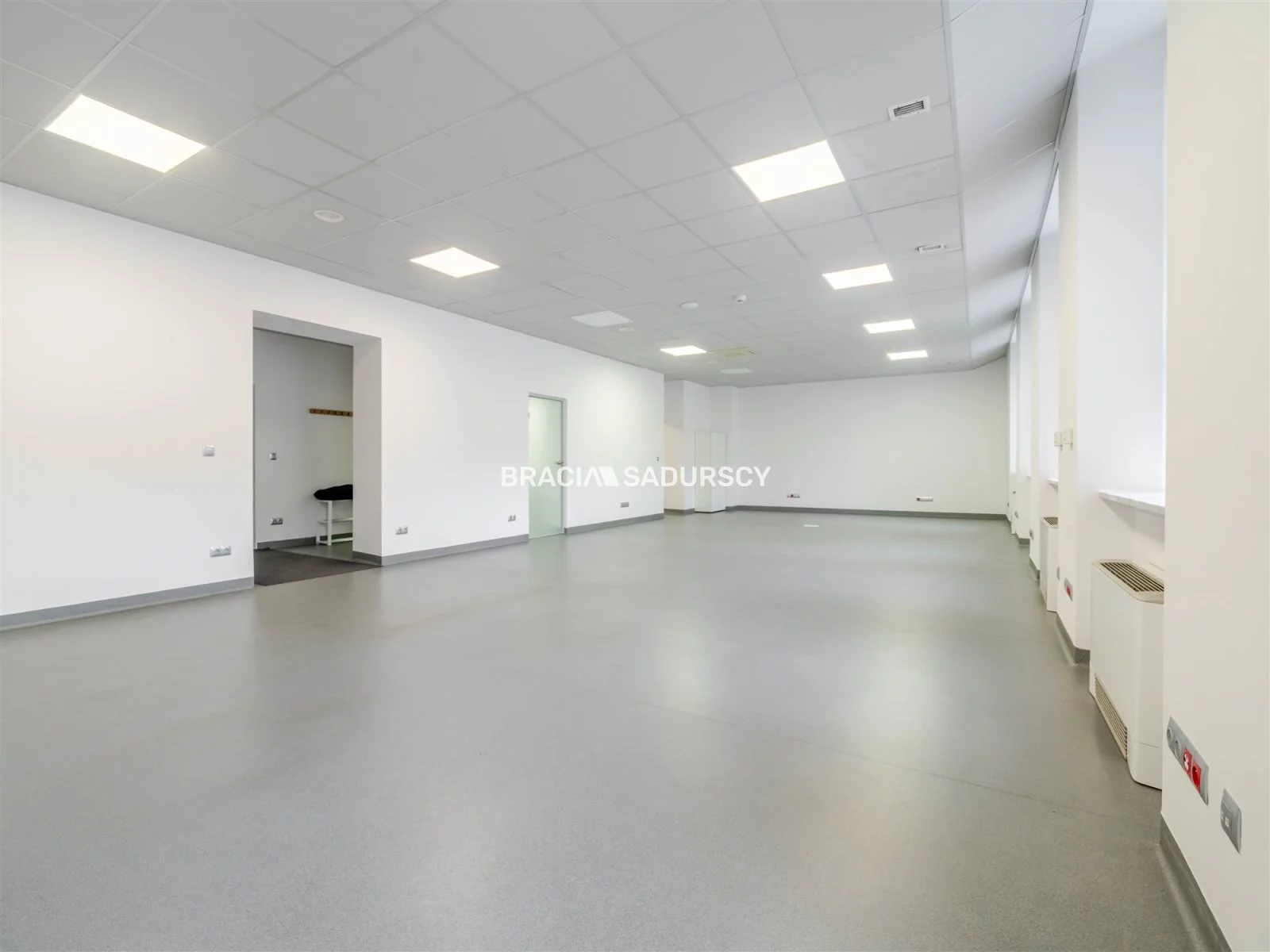 Lokal użytkowy 128,00 m², oferta nr , BS1-LW-311660-1, Kraków, Stare Miasto, Stare Miasto, Zwierzyniecka