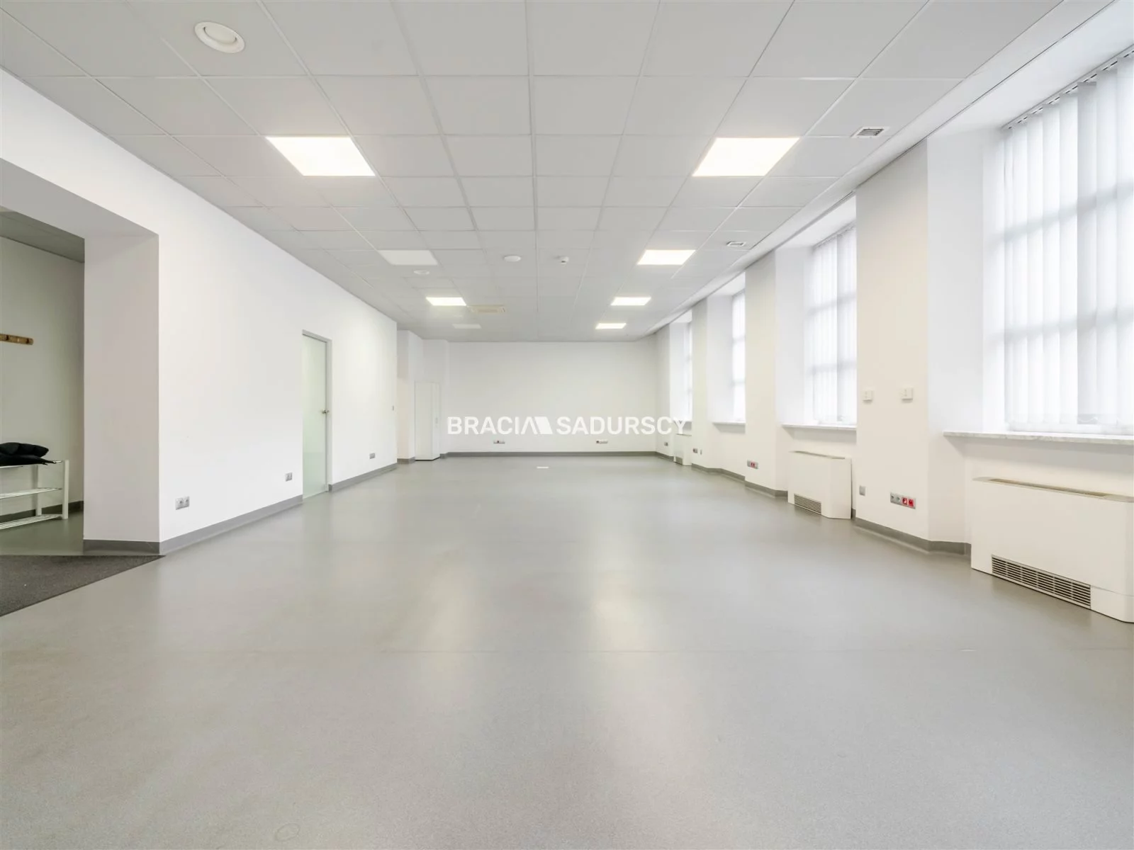 Lokal użytkowy 128,00 m², oferta nr , BS1-LW-311660-1, Kraków, Stare Miasto, Stare Miasto, Zwierzyniecka