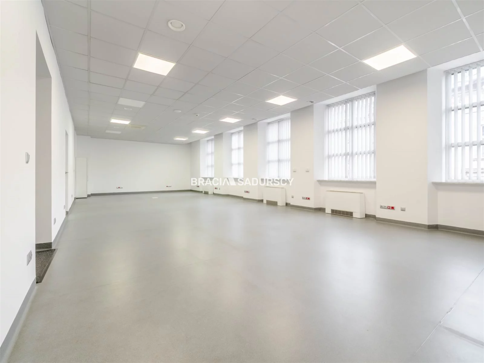 Lokal użytkowy 128,00 m², oferta nr , BS1-LW-311660-1, Kraków, Stare Miasto, Stare Miasto, Zwierzyniecka