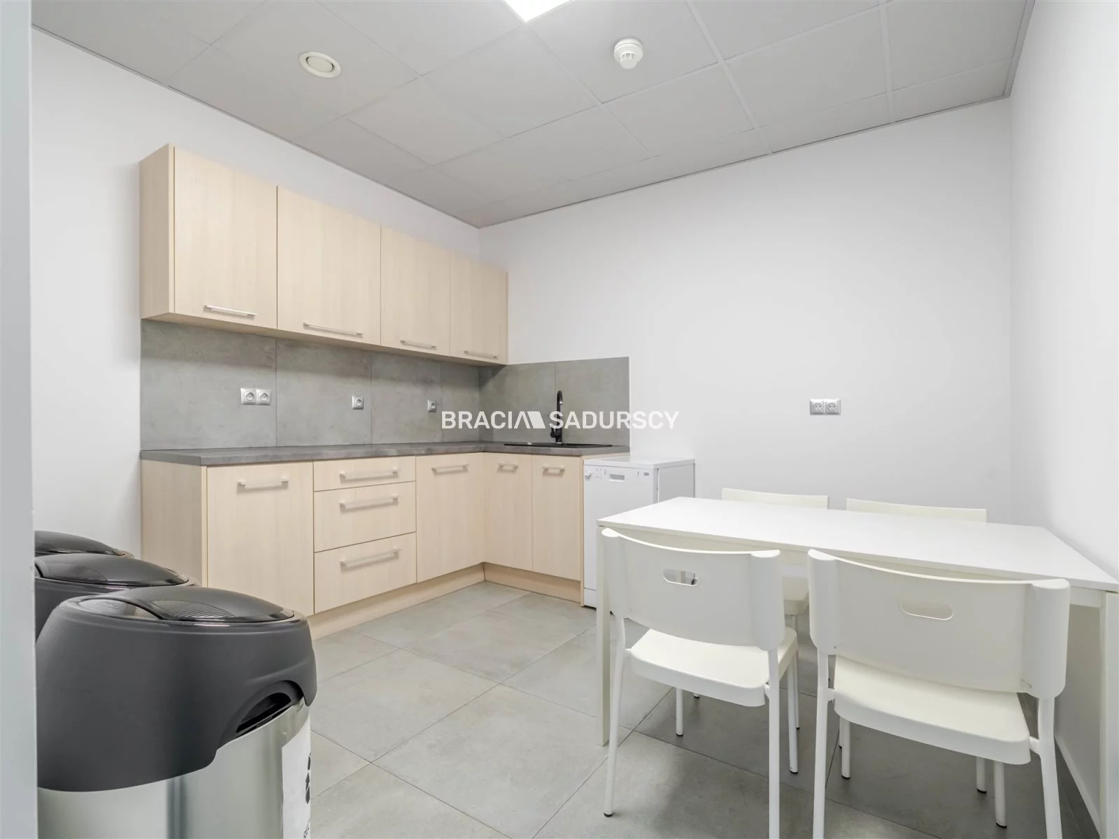 Lokal użytkowy 128,00 m², oferta nr , BS1-LW-311660-1, Kraków, Stare Miasto, Stare Miasto, Zwierzyniecka