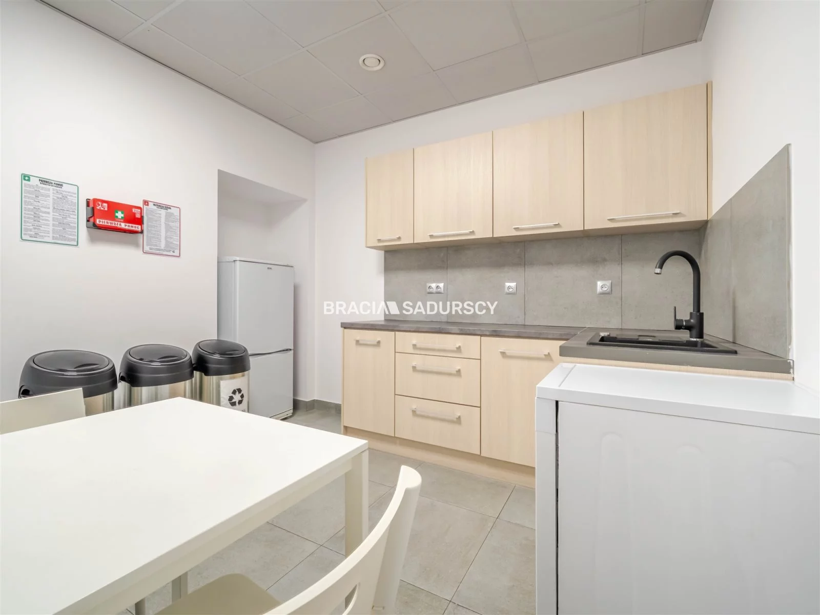 Lokal użytkowy 128,00 m², oferta nr , BS1-LW-311660-1, Kraków, Stare Miasto, Stare Miasto, Zwierzyniecka