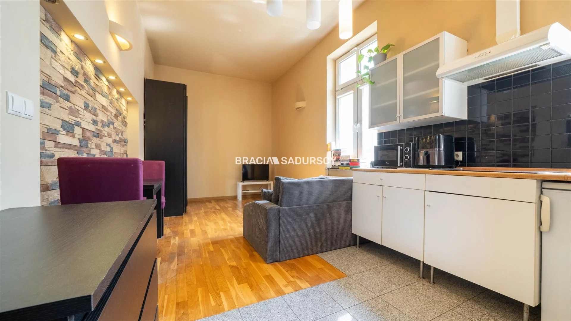 1 pokój, mieszkanie 20,99 m², piętro 1, oferta nr , BS3-MS-310093-2, Kraków, Stare Miasto, Stare Miasto, Kątowa