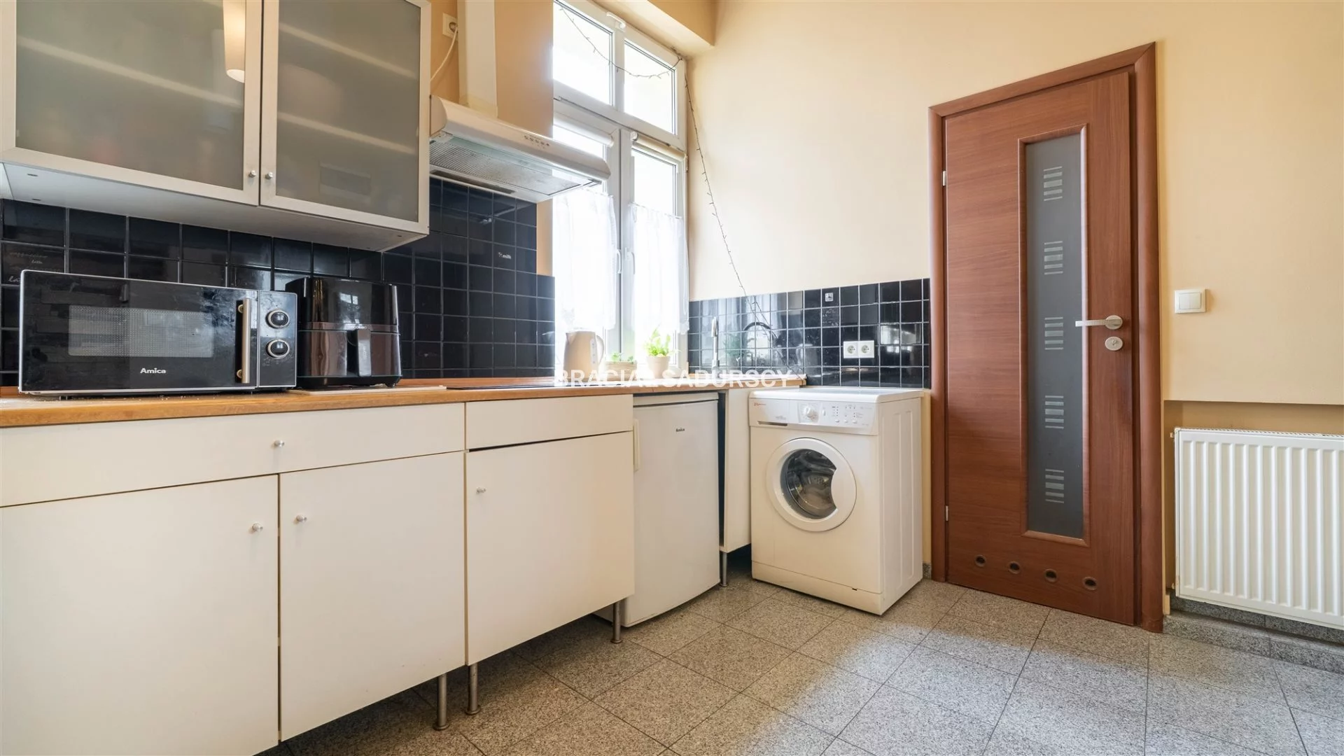 1 pokój, mieszkanie 20,99 m², piętro 1, oferta nr , BS3-MS-310093-2, Kraków, Stare Miasto, Stare Miasto, Kątowa