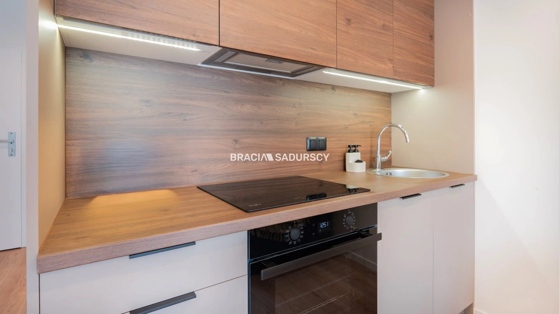 1 pokój, mieszkanie 24,60 m², piętro 5, oferta nr , BS4-MW-310883, Kraków, Podgórze, Zabłocie, Romanowicza