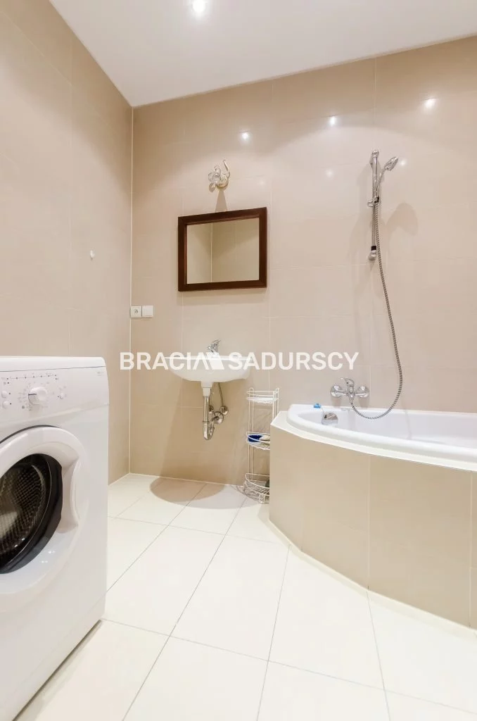 2 pokoje, apartament 58,16 m², piętro 4, oferta nr , BS4-MS-312342-2, Kraków, Stare Miasto, Stare Miasto, Krowoderska