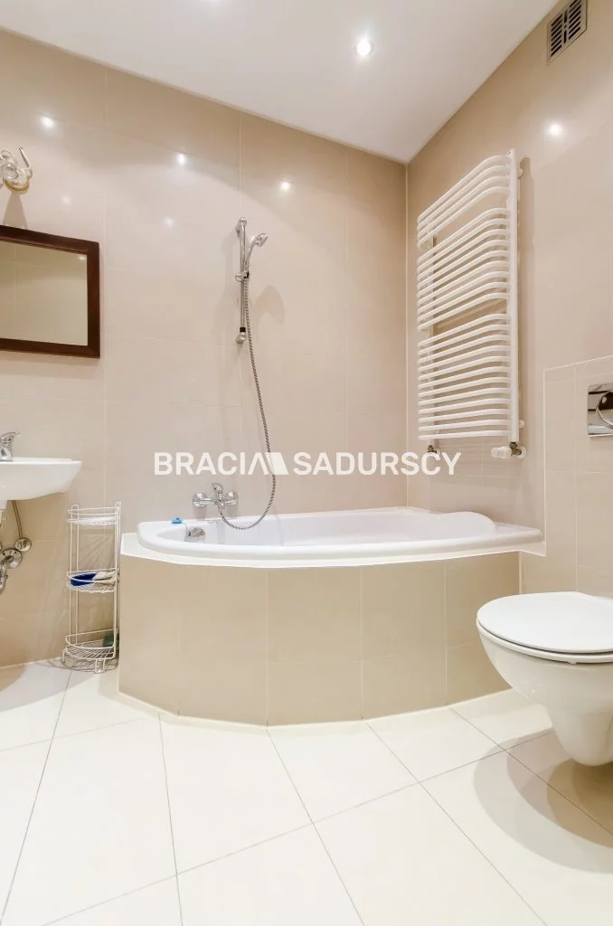 2 pokoje, apartament 58,16 m², piętro 4, oferta nr , BS4-MS-312342-2, Kraków, Stare Miasto, Stare Miasto, Krowoderska
