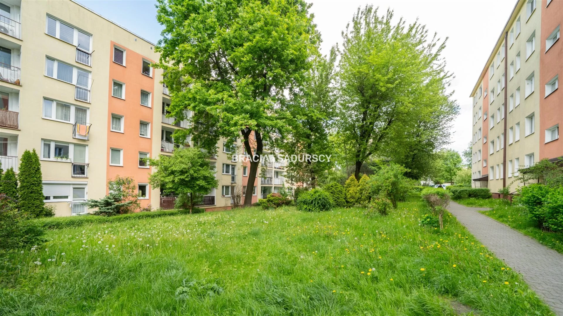 2 pokoje, mieszkanie 37,10 m², piętro 3, oferta nr , BS2-MS-309062-3, Skawina, Słoneczna