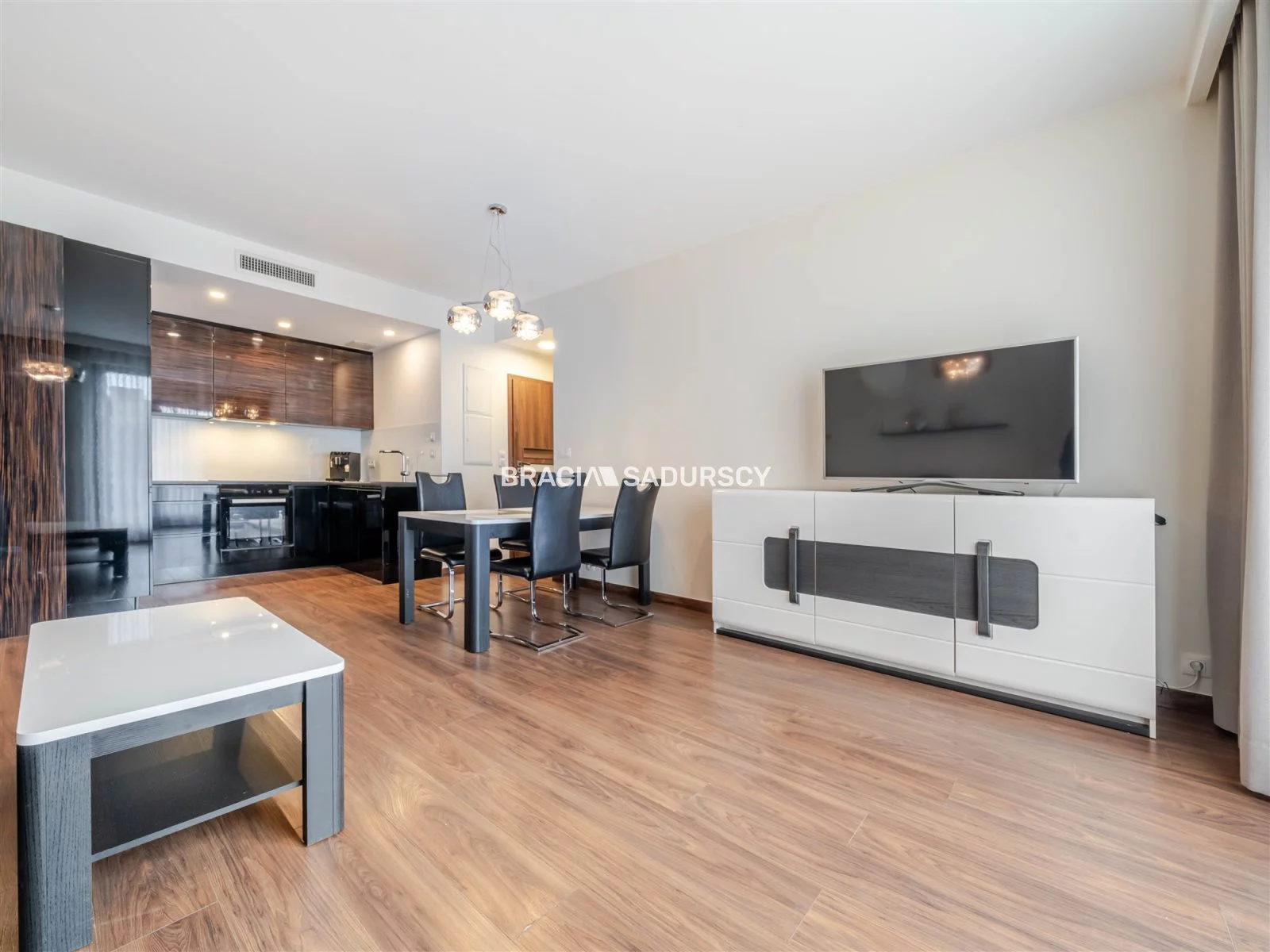 2 pokoje, mieszkanie 52,00 m², piętro 3, oferta nr , BS4-MW-312139, Kraków, Stare Miasto, Stare Miasto, Sukiennicza