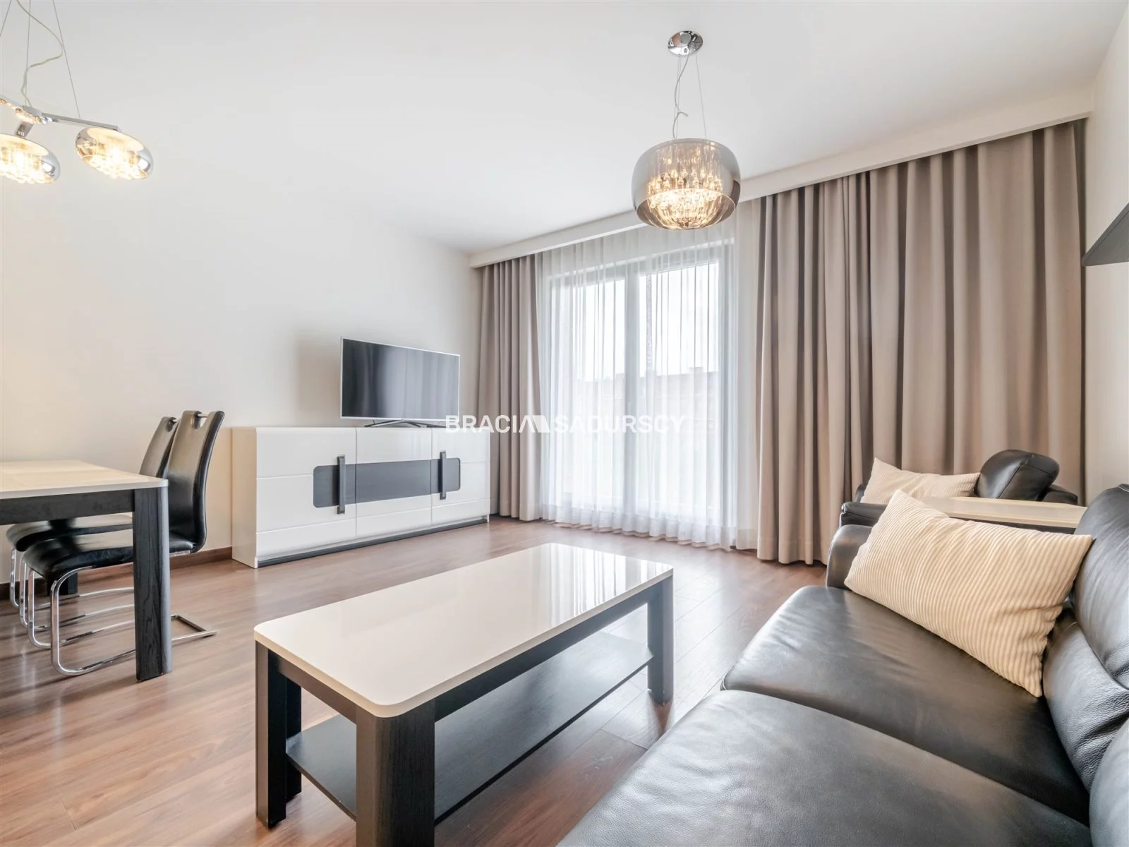 2 pokoje, mieszkanie 52,00 m², piętro 3, oferta nr , BS4-MW-312139, Kraków, Stare Miasto, Stare Miasto, Sukiennicza