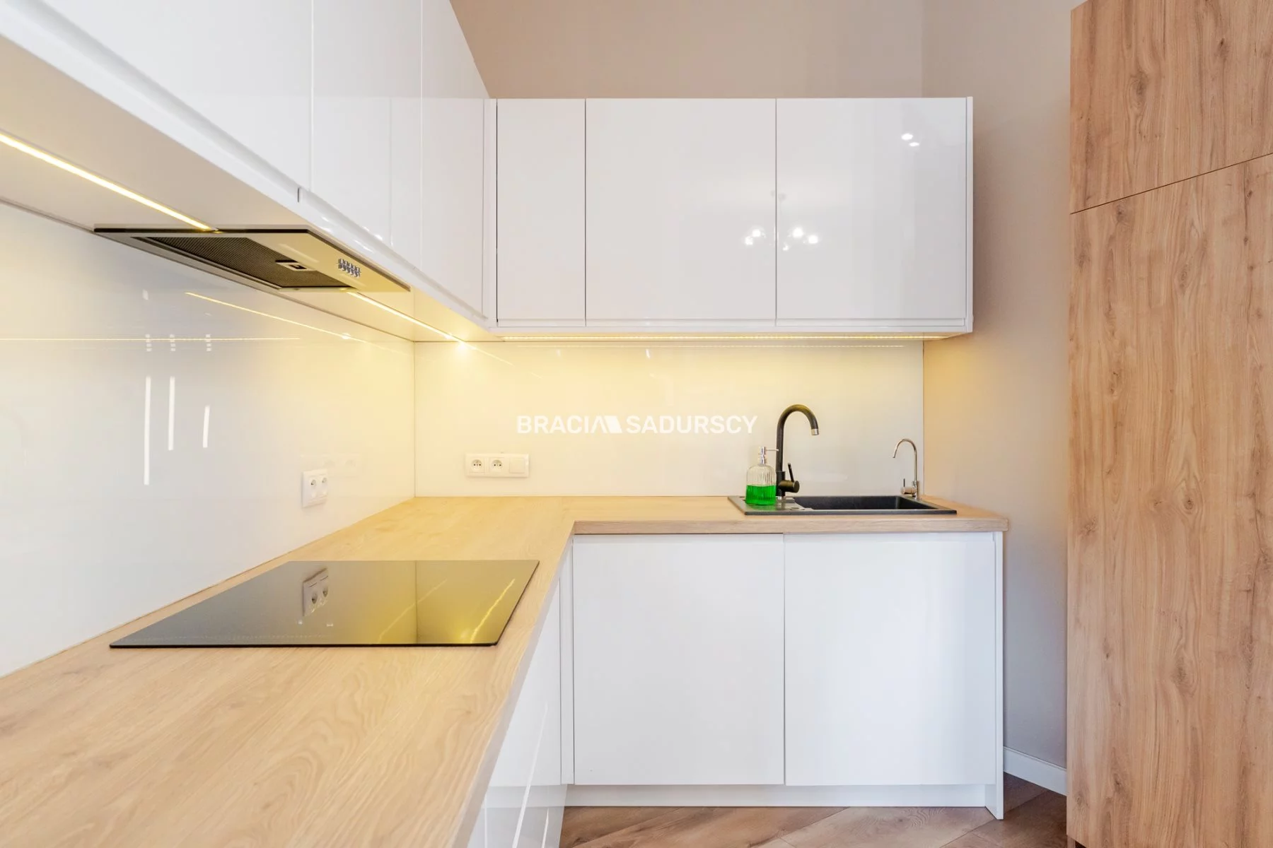 3 pokoje, mieszkanie 68,10 m², piętro 3, oferta nr , BS1-MS-311632, Kraków, Dębniki, Barska