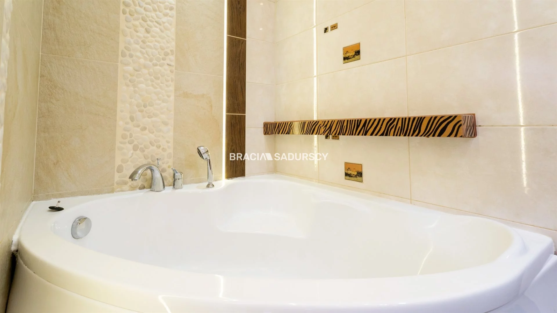 3 pokoje, mieszkanie 53,00 m², piętro 1, oferta nr , BS5-MS-308890-19, Wadowice, Sadowa