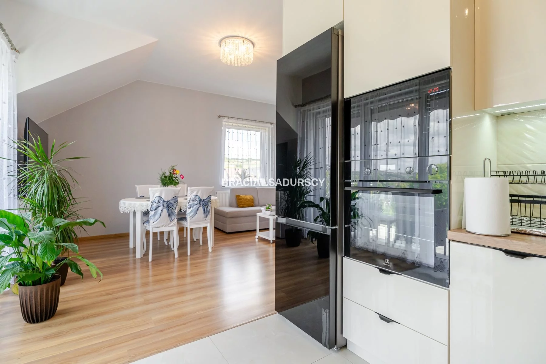 3 pokoje, mieszkanie 67,00 m², piętro 1, oferta nr , BS3-MS-311340, Wielka Wieś, Ujazdowska