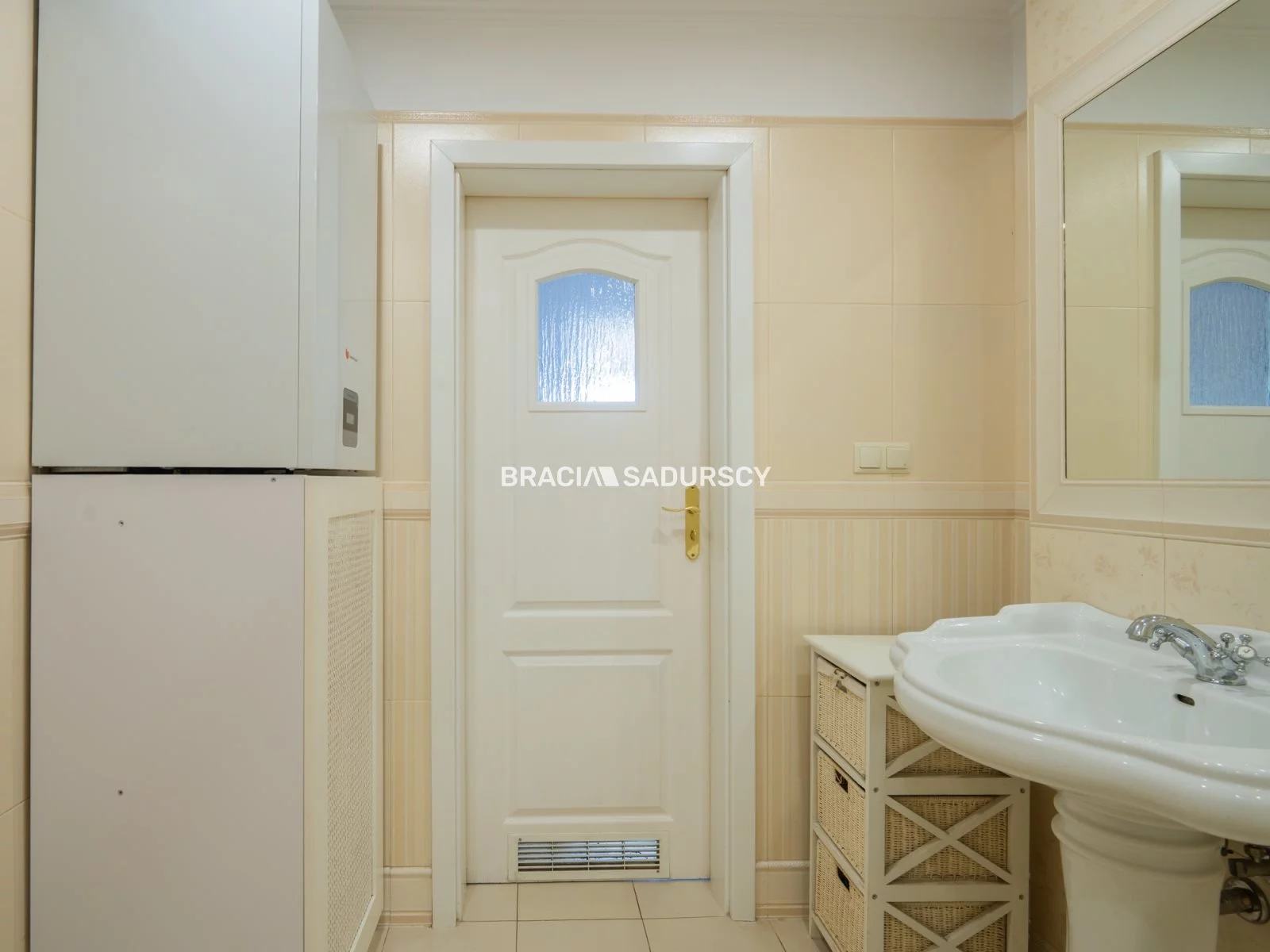 4 pokoje, mieszkanie 85,60 m², piętro 3, oferta nr , BS3-MS-310389-1, Bochnia, Kolejowa
