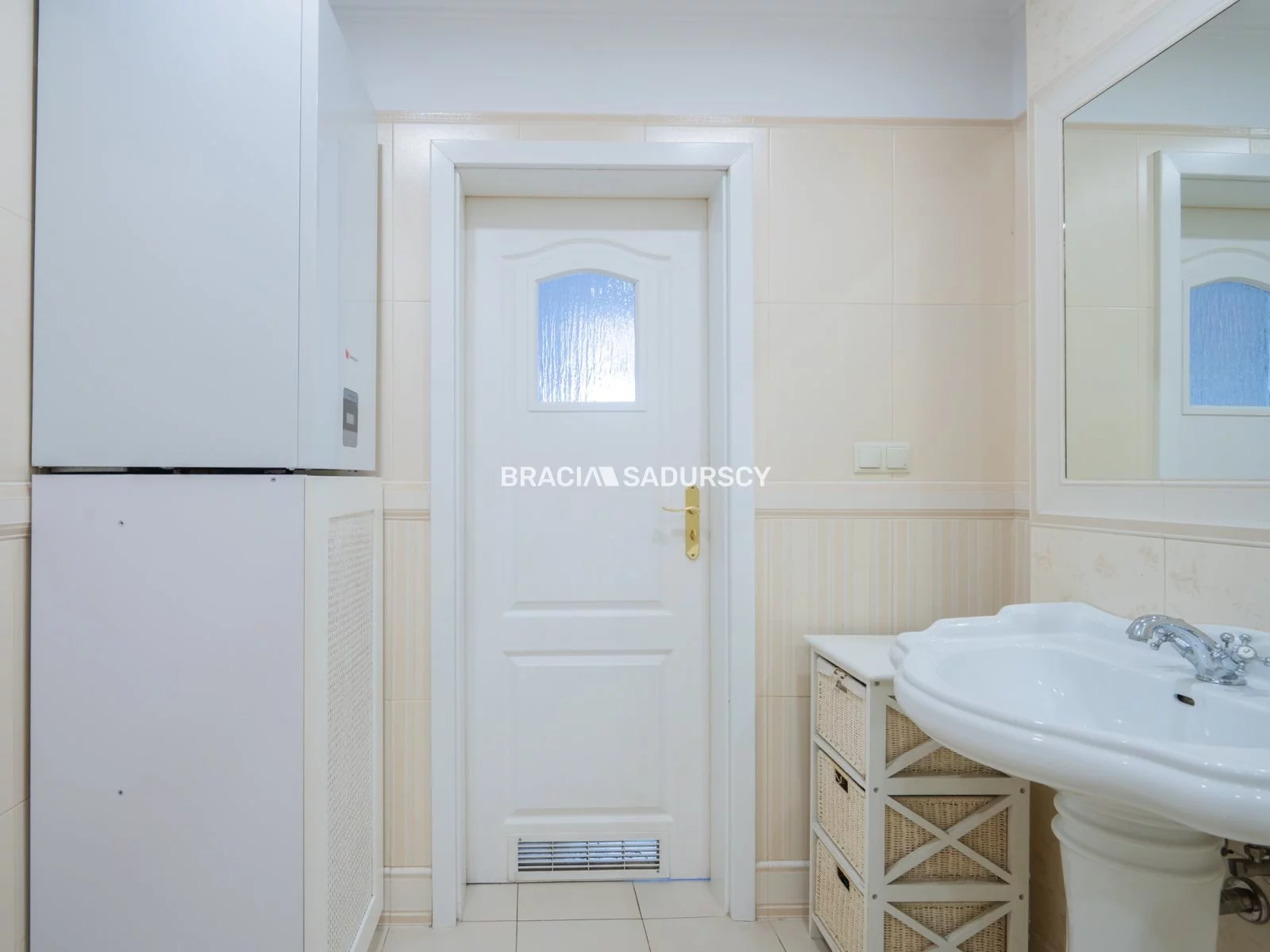 4 pokoje, mieszkanie 85,60 m², piętro 3, oferta nr , BS3-MS-310389-1, Bochnia, Kolejowa