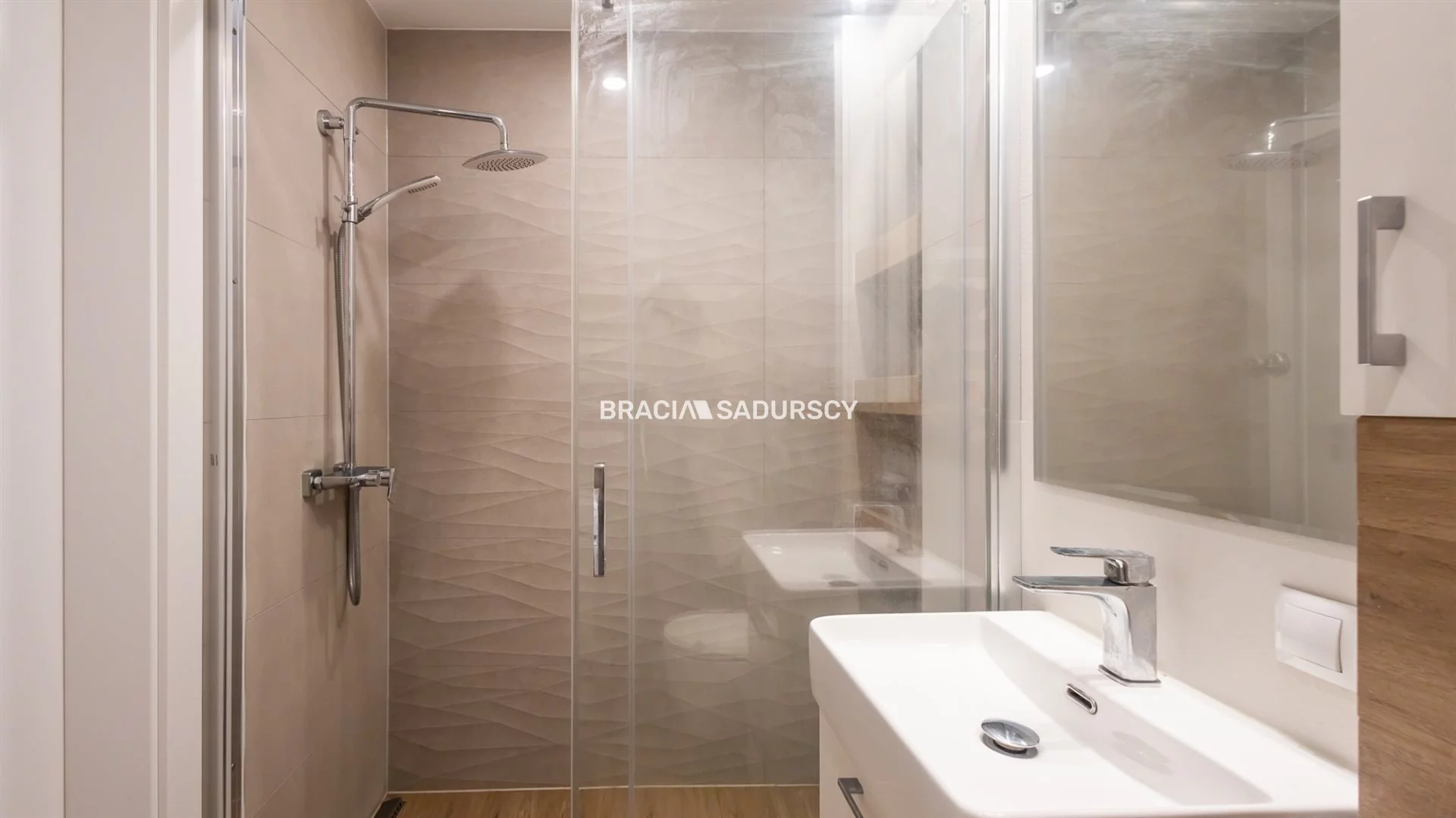 4 pokoje, mieszkanie 112,00 m², piętro 1, oferta nr , BS3-MS-306561-1, Wieliczka, Różana