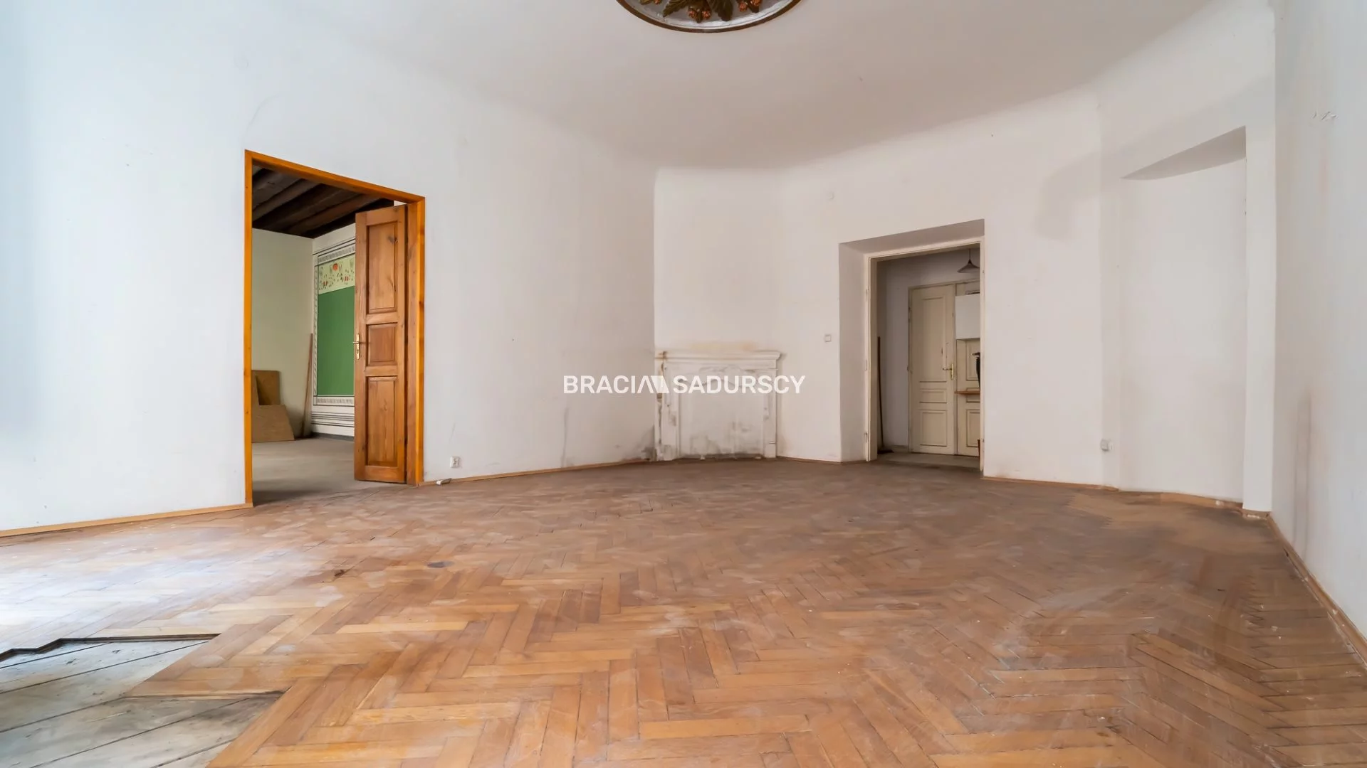 4 pokoje, mieszkanie 110,42 m², piętro 1, oferta nr , BS3-MS-311761, Kraków, Stare Miasto, Stare Miasto, Rynek Główny