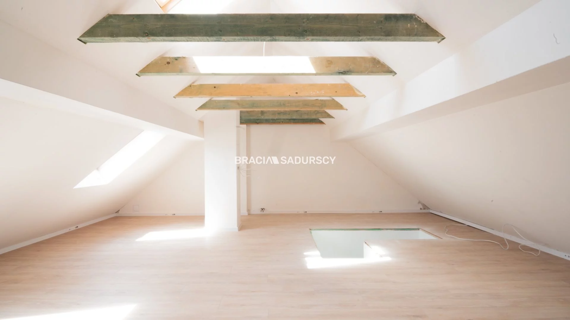 4 pokoje, mieszkanie 85,00 m², piętro 1, oferta nr , BS3-MS-307999-3, Wieliczka