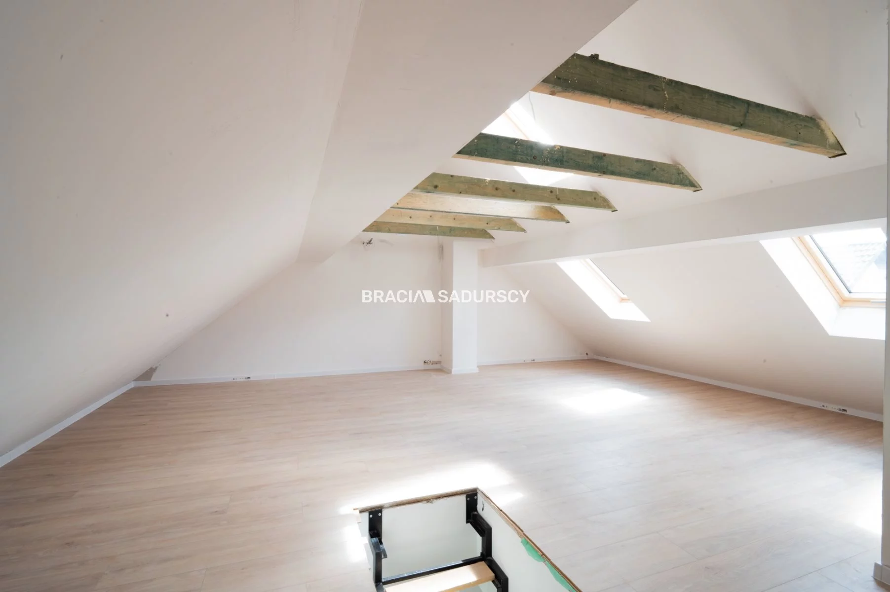 4 pokoje, mieszkanie 85,00 m², piętro 1, oferta nr , BS3-MS-307999-3, Wieliczka