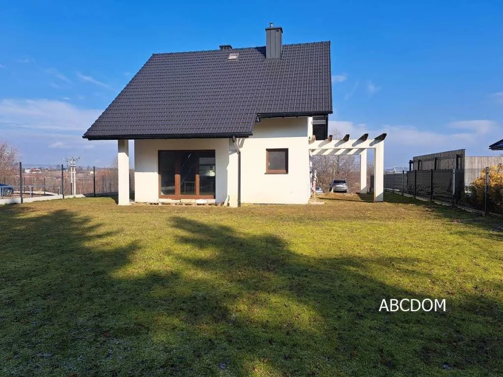 395130235 - zdjęcie nr 0