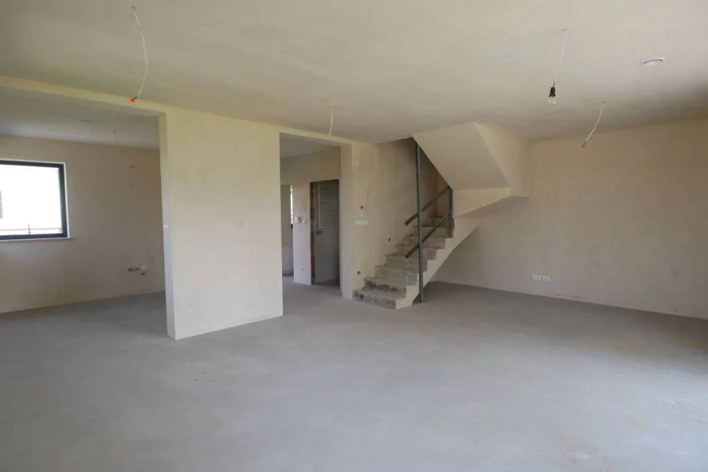394450235 - zdjęcie nr 4