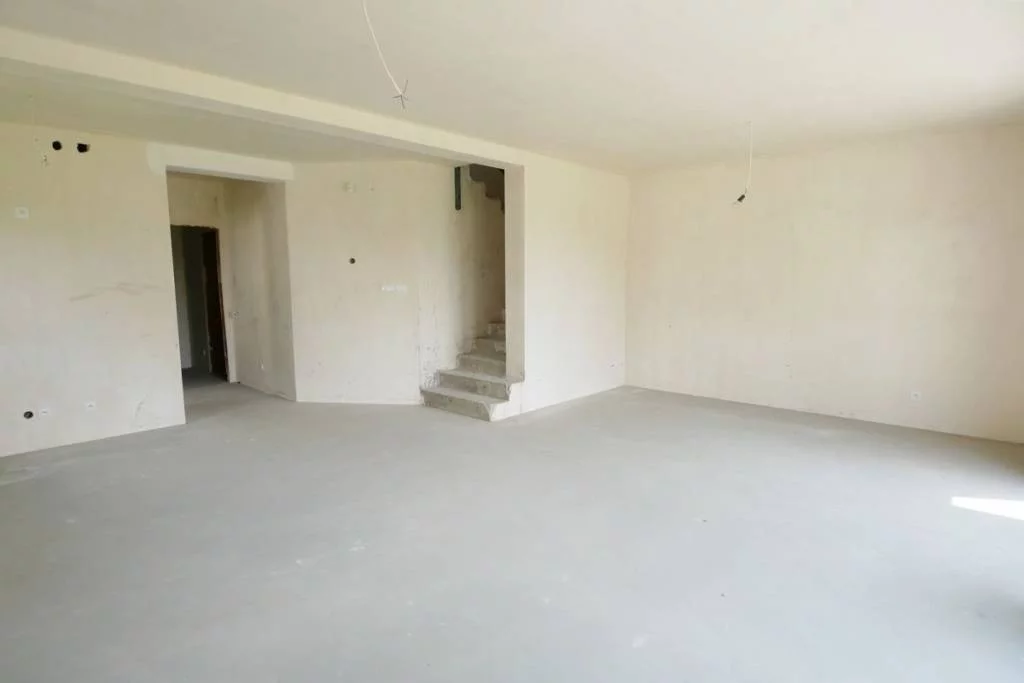 394460235 - zdjęcie nr 5