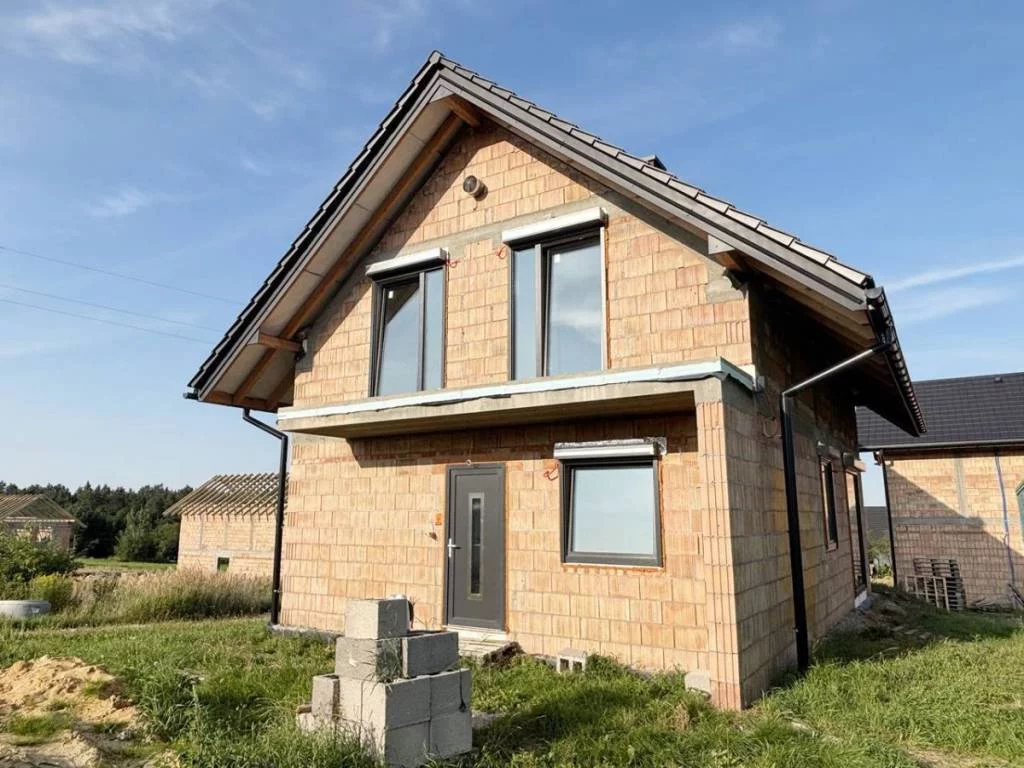 Domy 394830235 Szarów Szarów