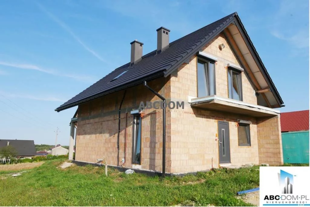 394830235 - zdjęcie nr 0