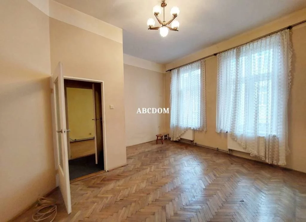 Mieszkanie dwupokojowe 40,30 m², Kraków, Podgórze, Traugutta, Sprzedaż