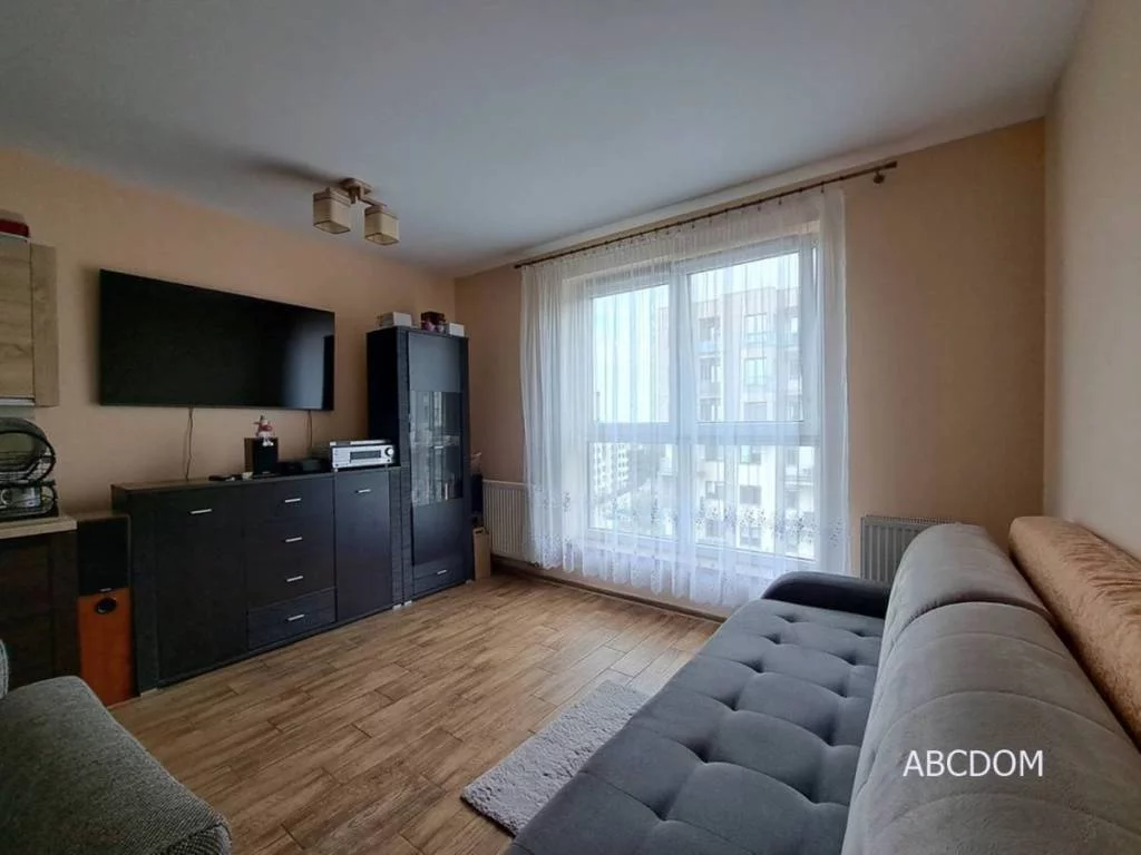 393690235 - zdjęcie nr 0