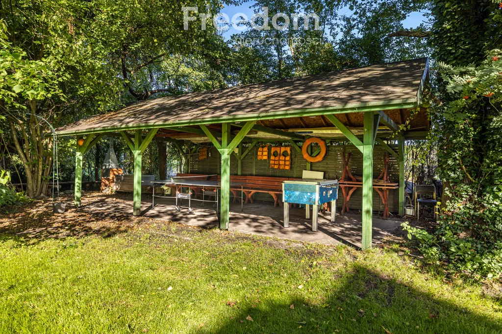 Dom 320,00 m², oferta nr , 16244/3685/ODS, Karwieńskie Błoto Drugie, Wczasowa