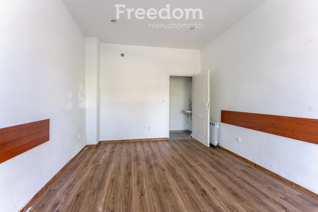 Dom 485,00 m², oferta nr , 15596/3685/ODS, Białobrzegi, Krakowska