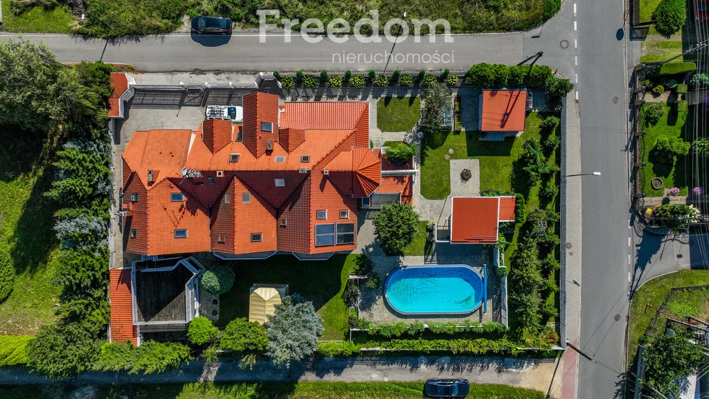 Dom 482,00 m², oferta nr , 16125/3685/ODS, Kobiór, Rodzinna
