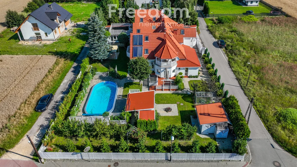 Dom 482,00 m², oferta nr , 16125/3685/ODS, Kobiór, Rodzinna