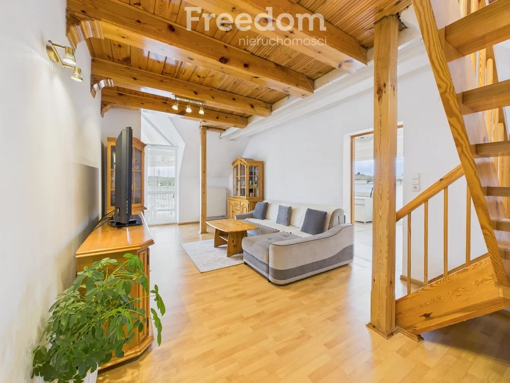 Dom 482,00 m², oferta nr , 16125/3685/ODS, Kobiór, Rodzinna