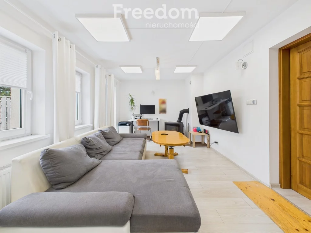 Dom 482,00 m², oferta nr , 16125/3685/ODS, Kobiór, Rodzinna
