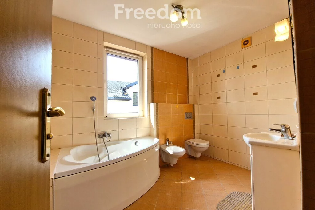 Dom 809,00 m², oferta nr , 16071/3685/ODS, Huszlew
