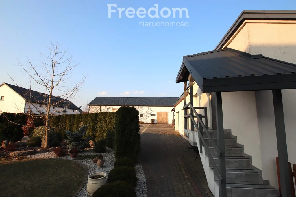 Dom 10 000,00 m², oferta nr , 15357/3685/ODS, Koło