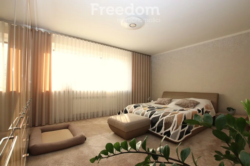 Dom 10 000,00 m², oferta nr , 15357/3685/ODS, Koło