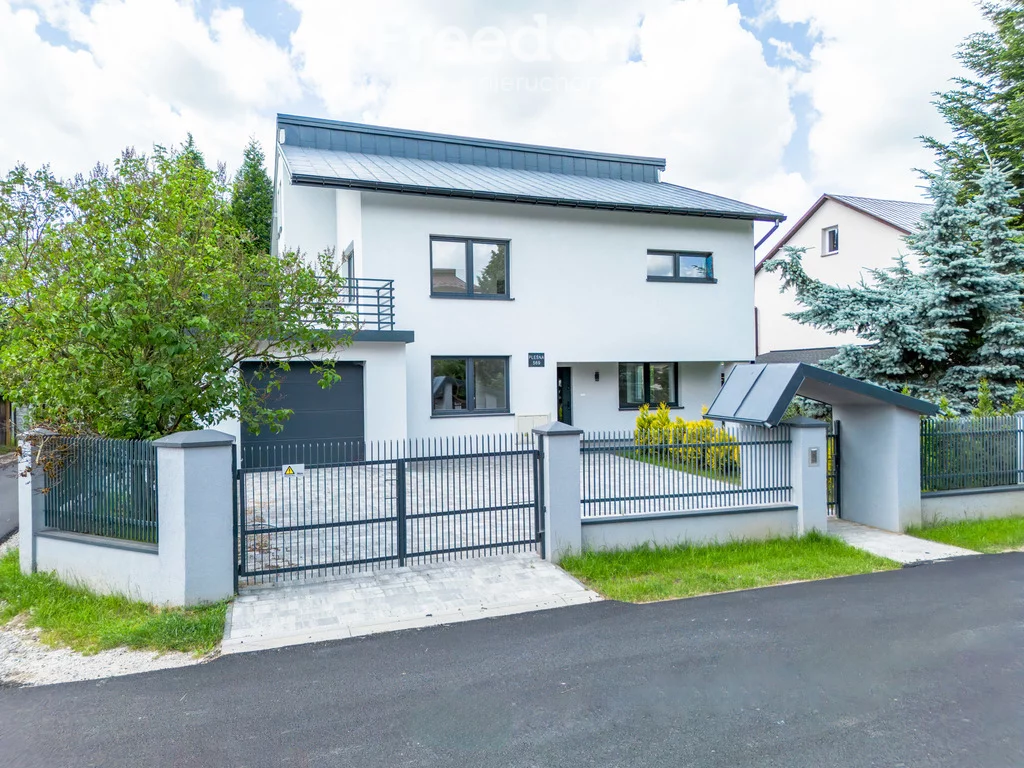 Dom wolnostojący 270,00 m², Pleśna, Sprzedaż