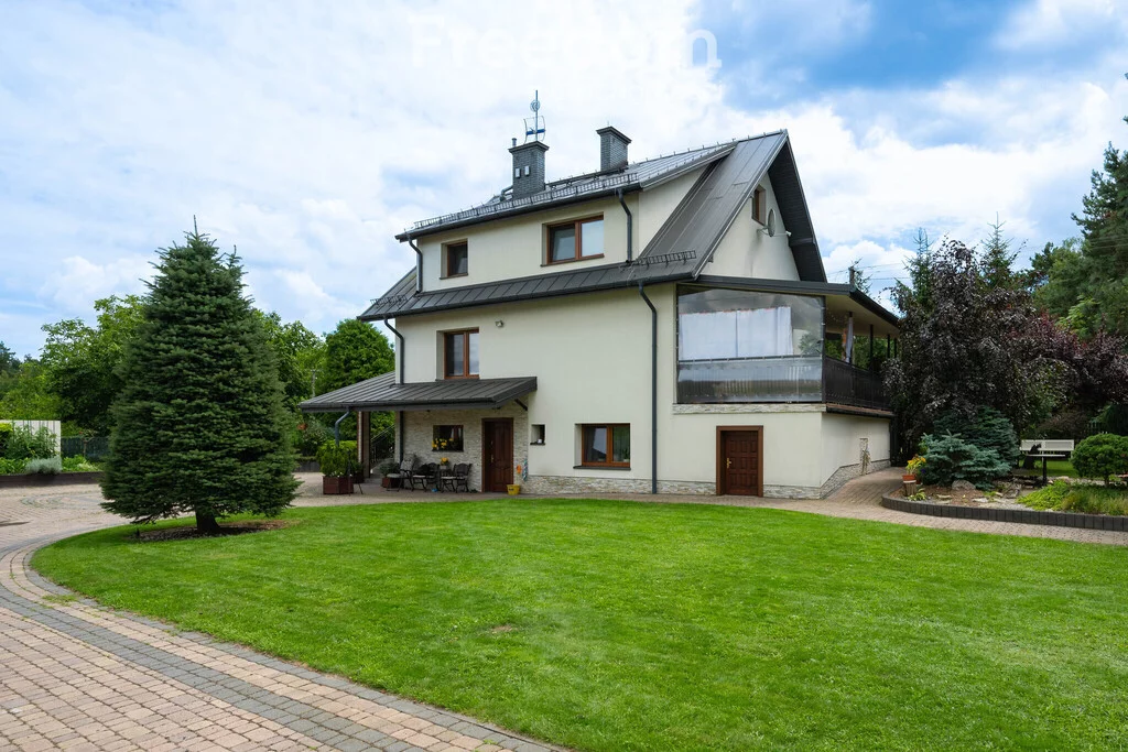 Dom i rezydencja 360,00 m², oferta nr , 10660/3685/ODS, Sobolew, Podlasie