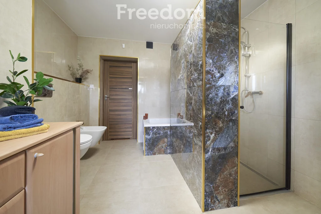 Dom 300,00 m², oferta nr , 10635/3685/ODS, Liwa, Gajowa