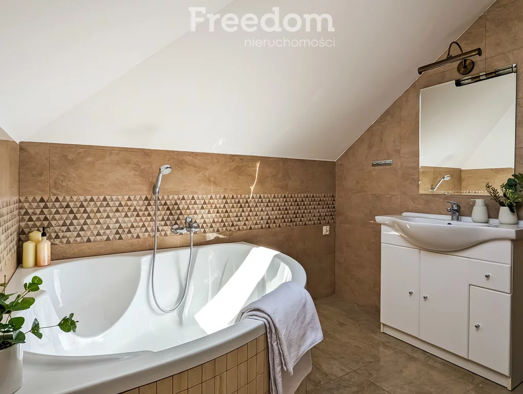 Dom 206,00 m², oferta nr , 12877/3685/ODS, Laszczki, Leszczynowa
