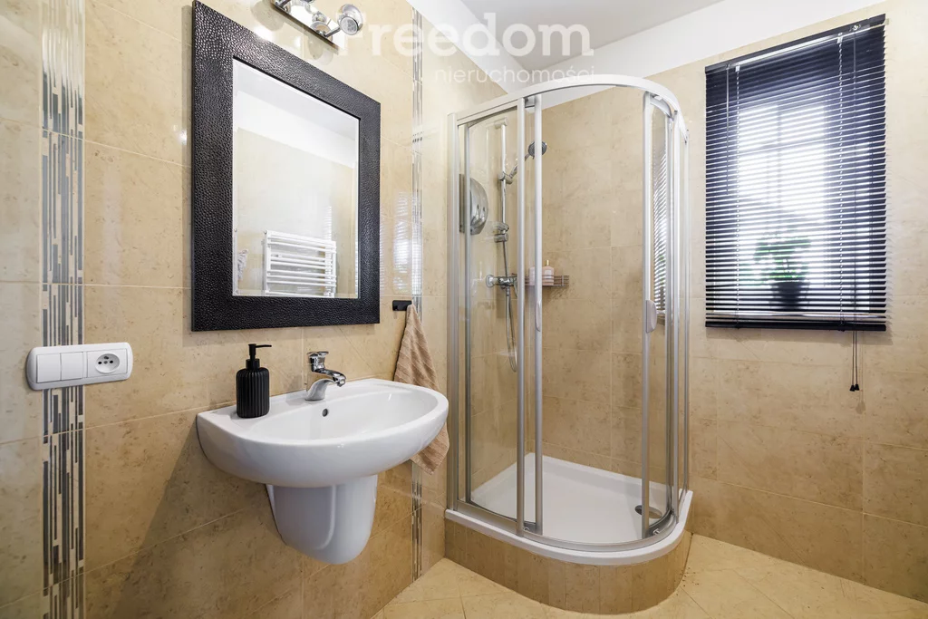 Dom 285,00 m², oferta nr , 15972/3685/ODS, Banino, Mazurska