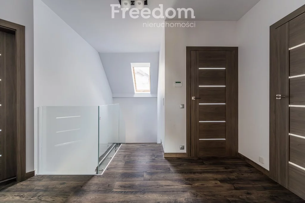 Dom 283,96 m², oferta nr , 15242/3685/ODS, Zakręt, Miodowa